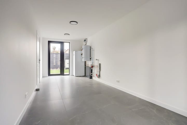 Foto 15 van Van Spreeuwelstraat 15