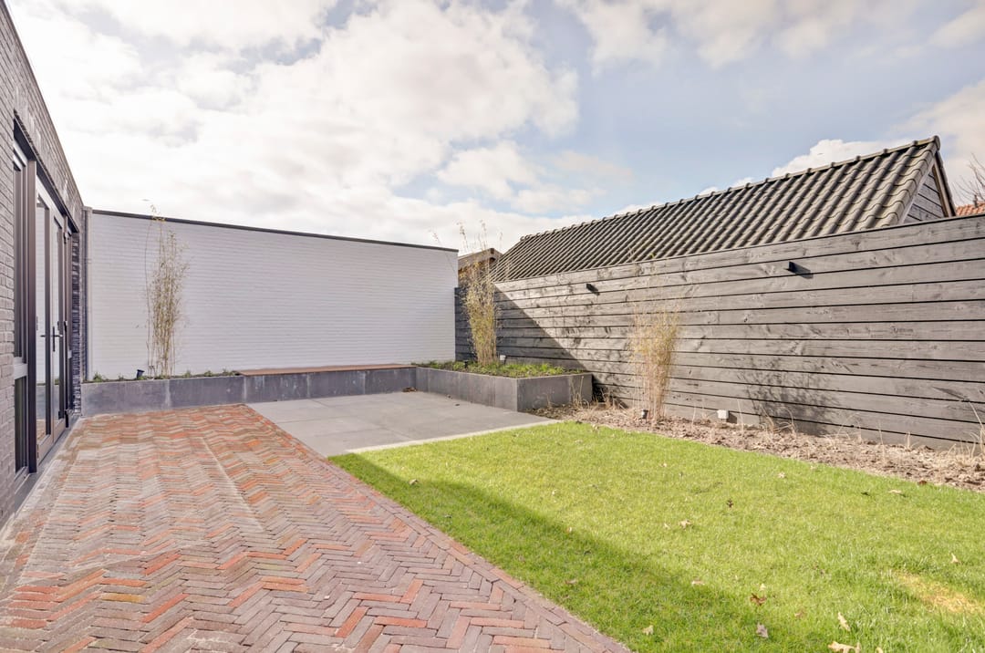 Foto 32 van Van Spreeuwelstraat 15