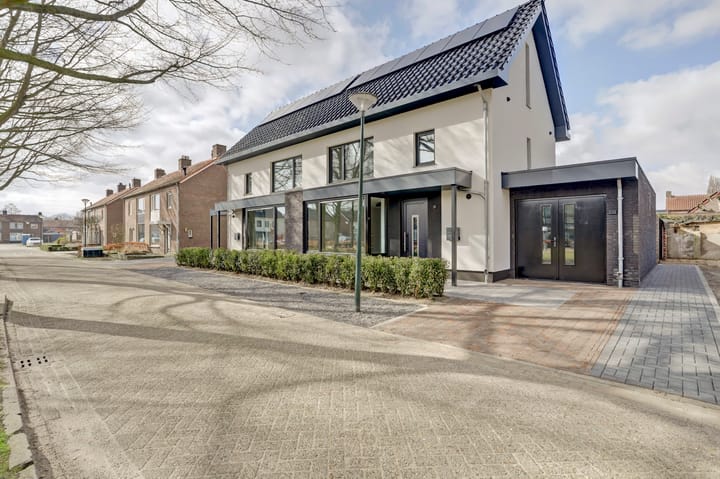 Foto 34 van Van Spreeuwelstraat 15