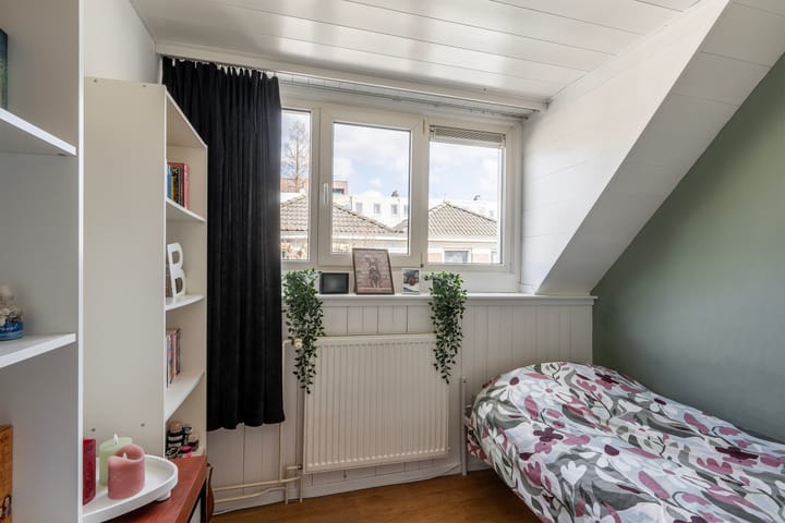 Photo 23 of Oosterstraat 34