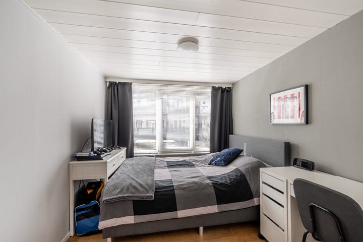 Photo 26 of Oosterstraat 34