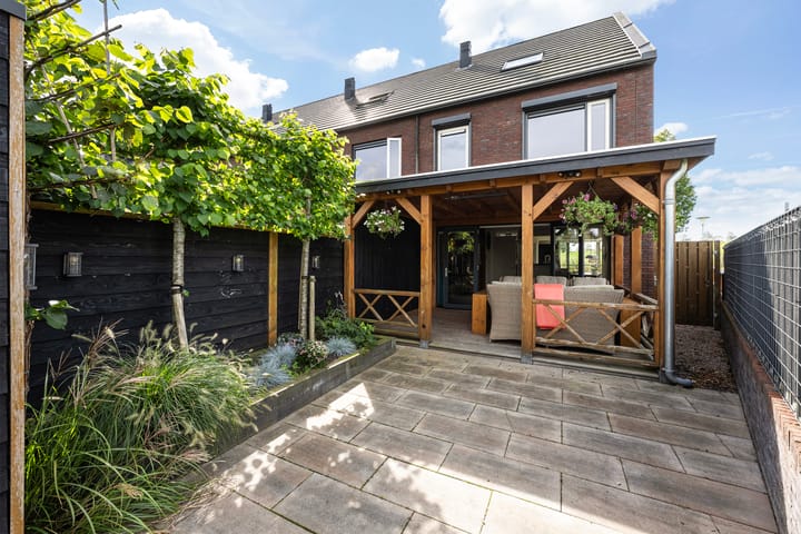 Foto 33 van Paasloostraat 116