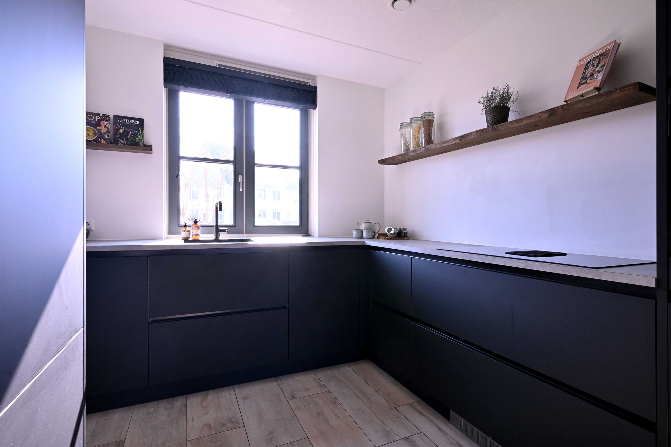 Foto 9 van Johan Roebersstraat 58