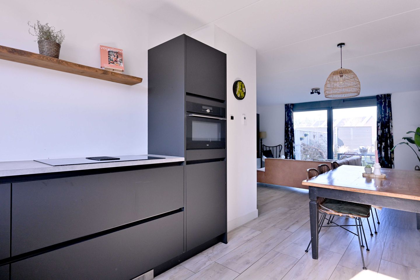 Foto 10 van Johan Roebersstraat 58