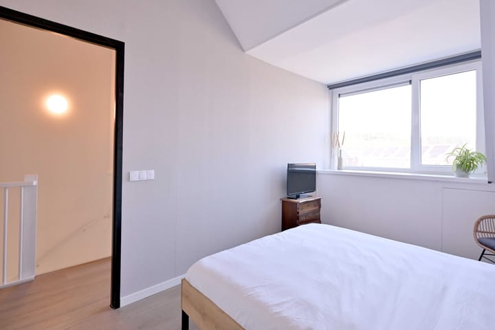 Foto 30 van Johan Roebersstraat 58