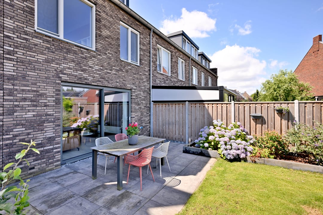 Foto 41 van Johan Roebersstraat 58