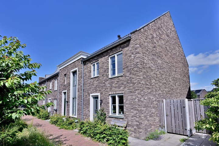 Foto 43 van Johan Roebersstraat 58