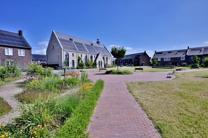 Foto 47 van Johan Roebersstraat 58