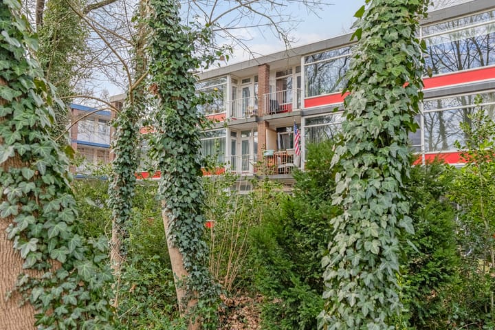 Foto 23 van Anna van Burenlaan 88