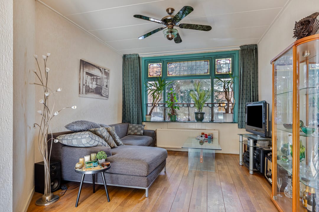 Photo 2 of Burgemeester Ter Laanstraat 86