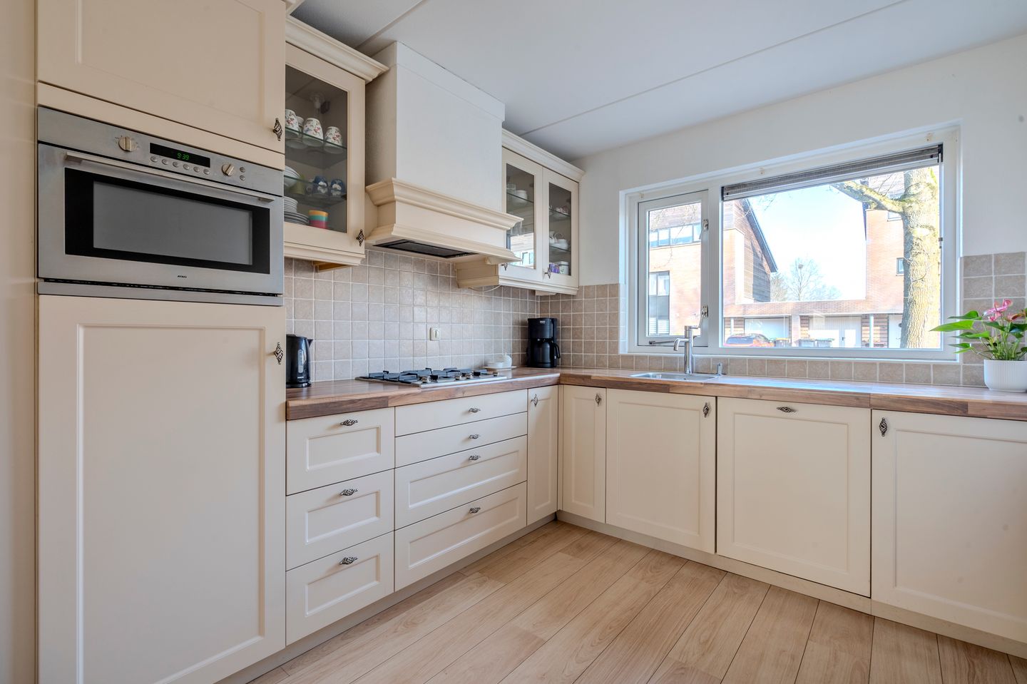 Foto 14 van Alexander Dubcekweg 115