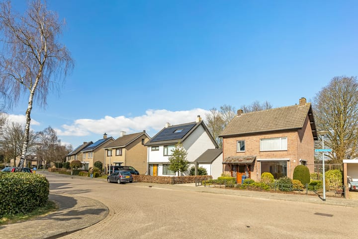 Foto 27 van Jan Oomenstraat 20