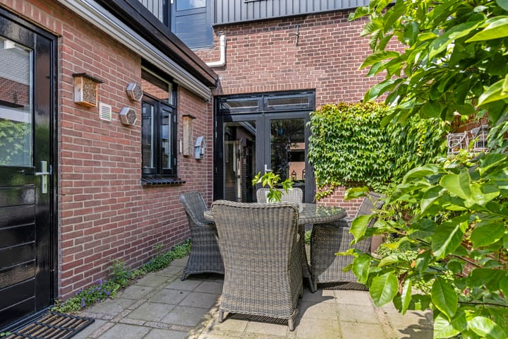 Foto 32 van Hazelaarweg 17