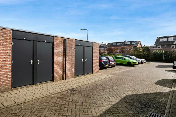 Foto 28 van van Lyndenlaan 17