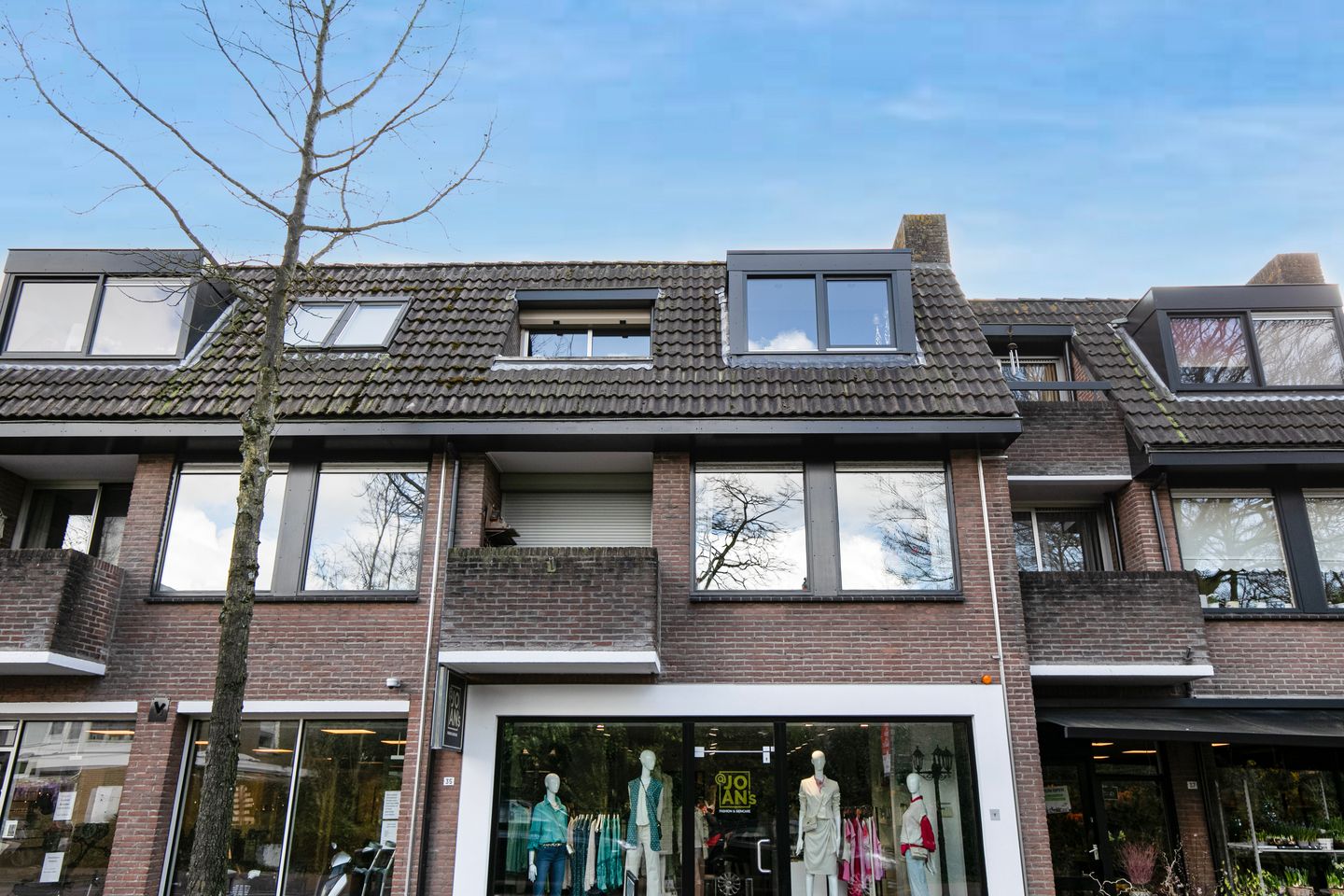 Foto 34 van van Lyndenlaan 17