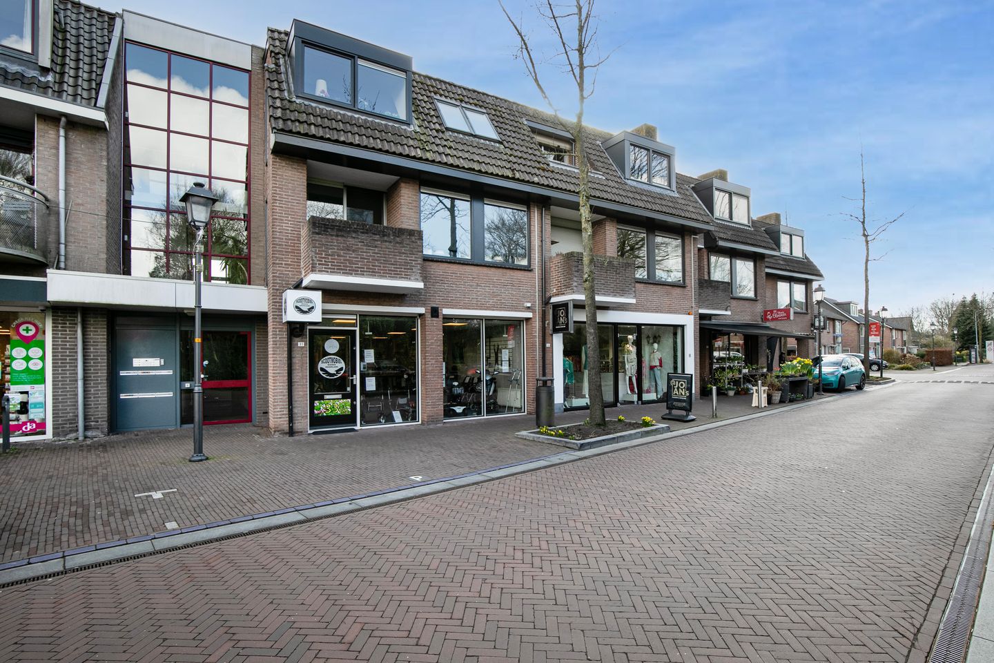 Foto 35 van van Lyndenlaan 17