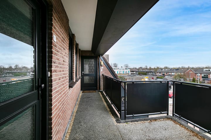 Foto 41 van van Lyndenlaan 17