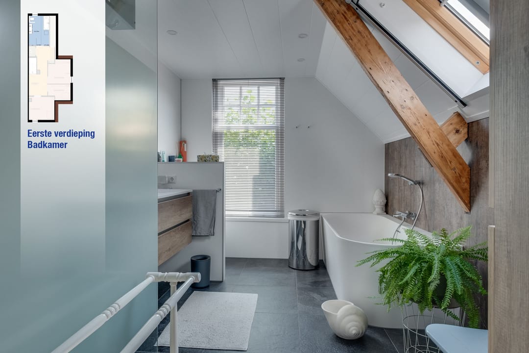 Photo 28 of Lagestraat 5