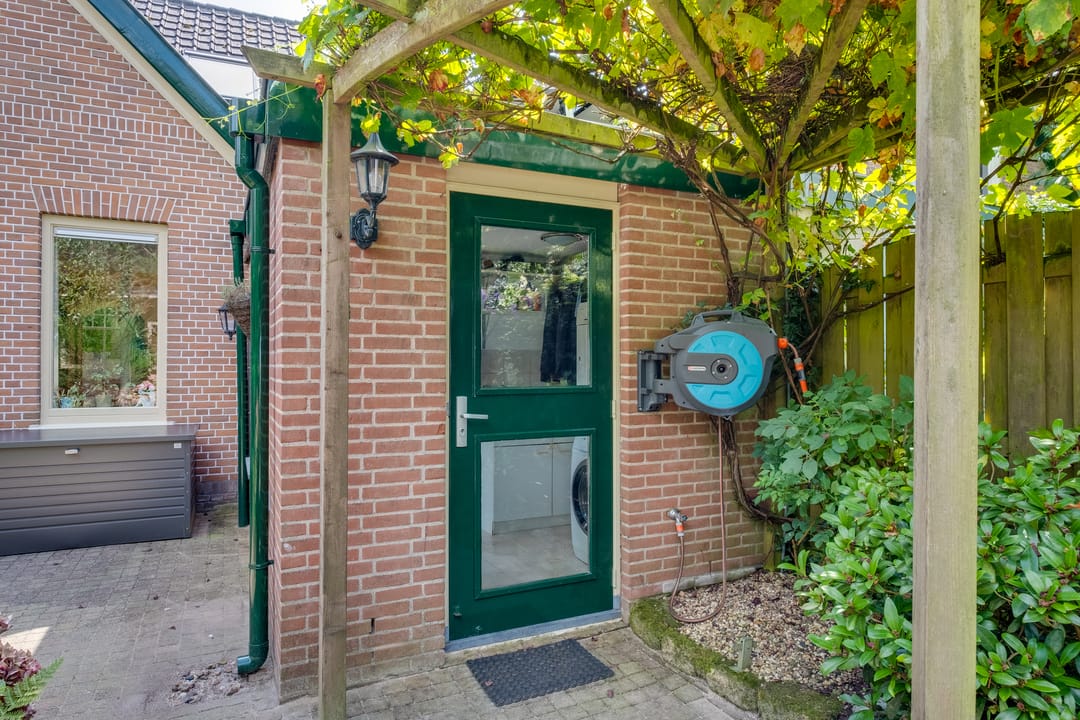 Photo 37 of Lagestraat 5