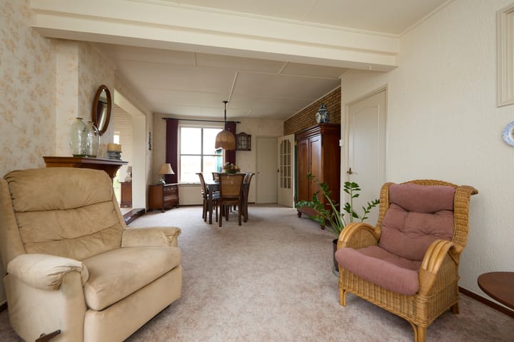 Photo 17 of Oosteinde 52