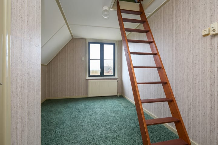 Photo 37 of Oosteinde 52