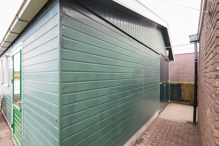 Photo 48 of Oosteinde 52