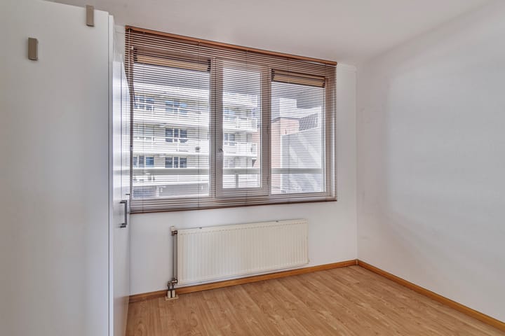 Foto 15 van Fluiterlaan 448