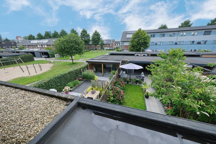 Foto 27 van MacBridestraat 29