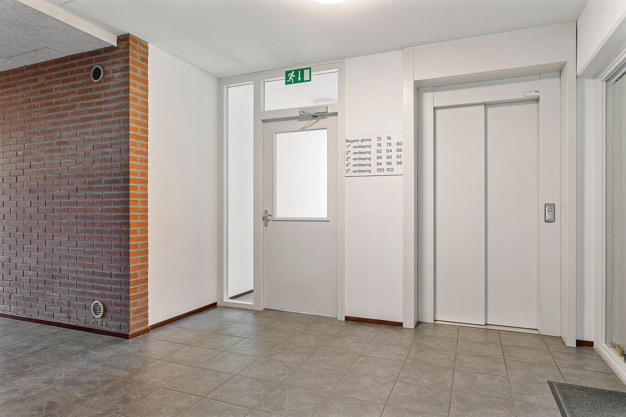 Photo 39 of Het Waal 102