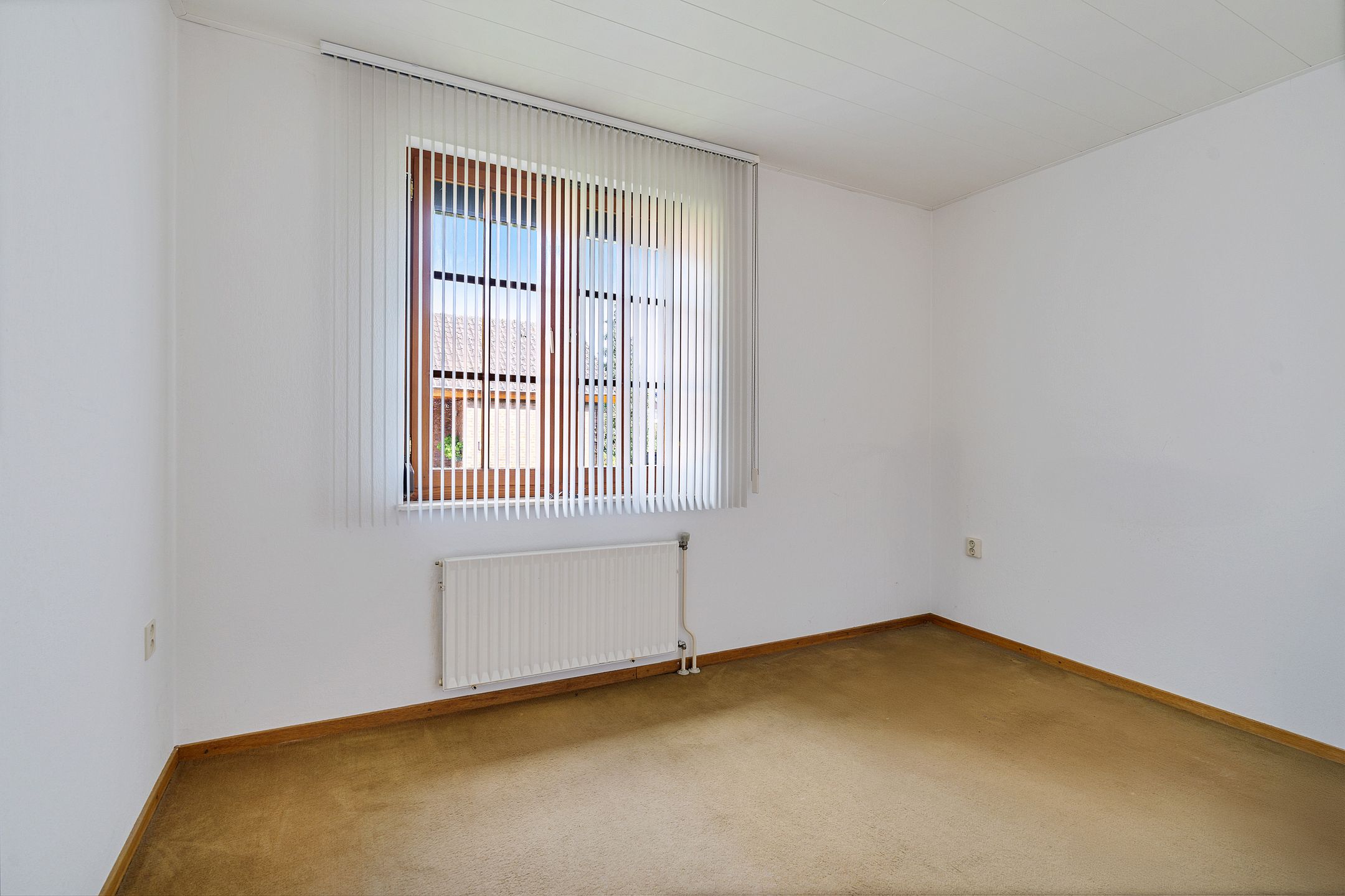 Photo 18 of Burg. van Hinsbergstraat 2