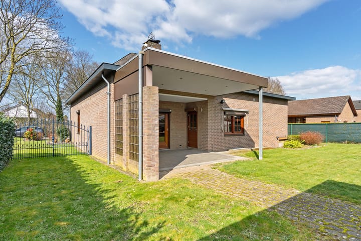 Foto 29 van Burg. van Hinsbergstraat 2