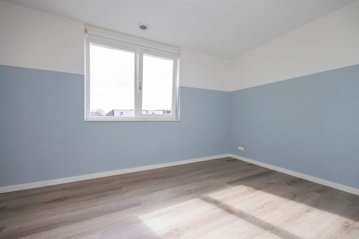 Photo 13 of Van de Pollstraat 9