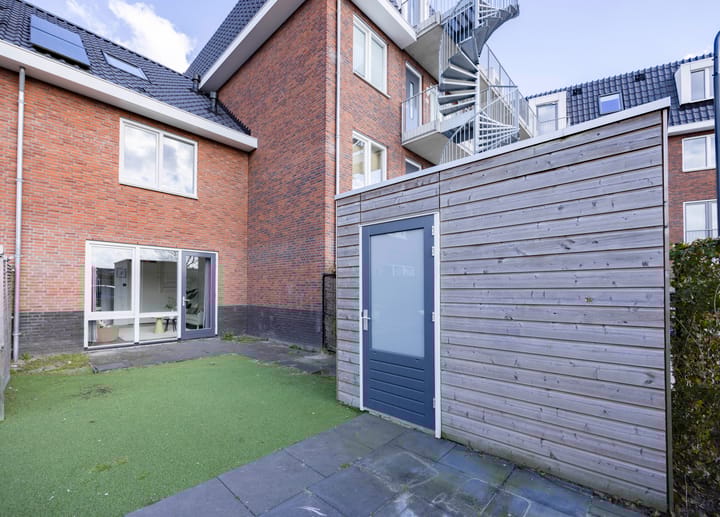 Photo 21 of Van de Pollstraat 9