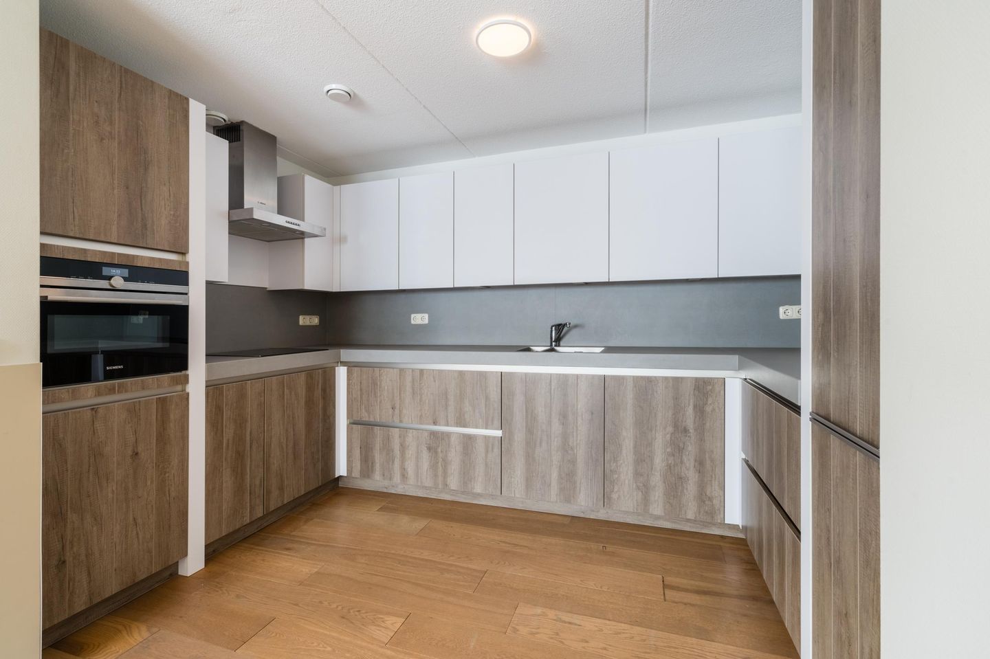 Foto 10 van Marktweg 79-11