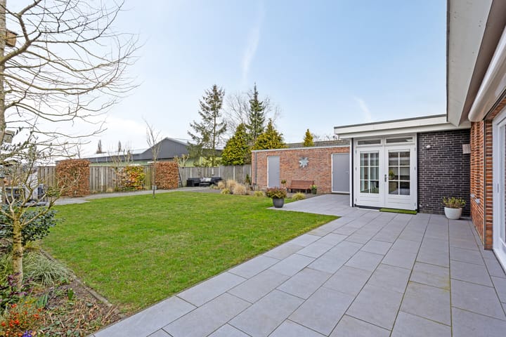 Foto 27 van Molenstraat 121