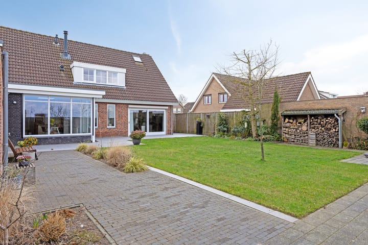 Foto 28 van Molenstraat 121