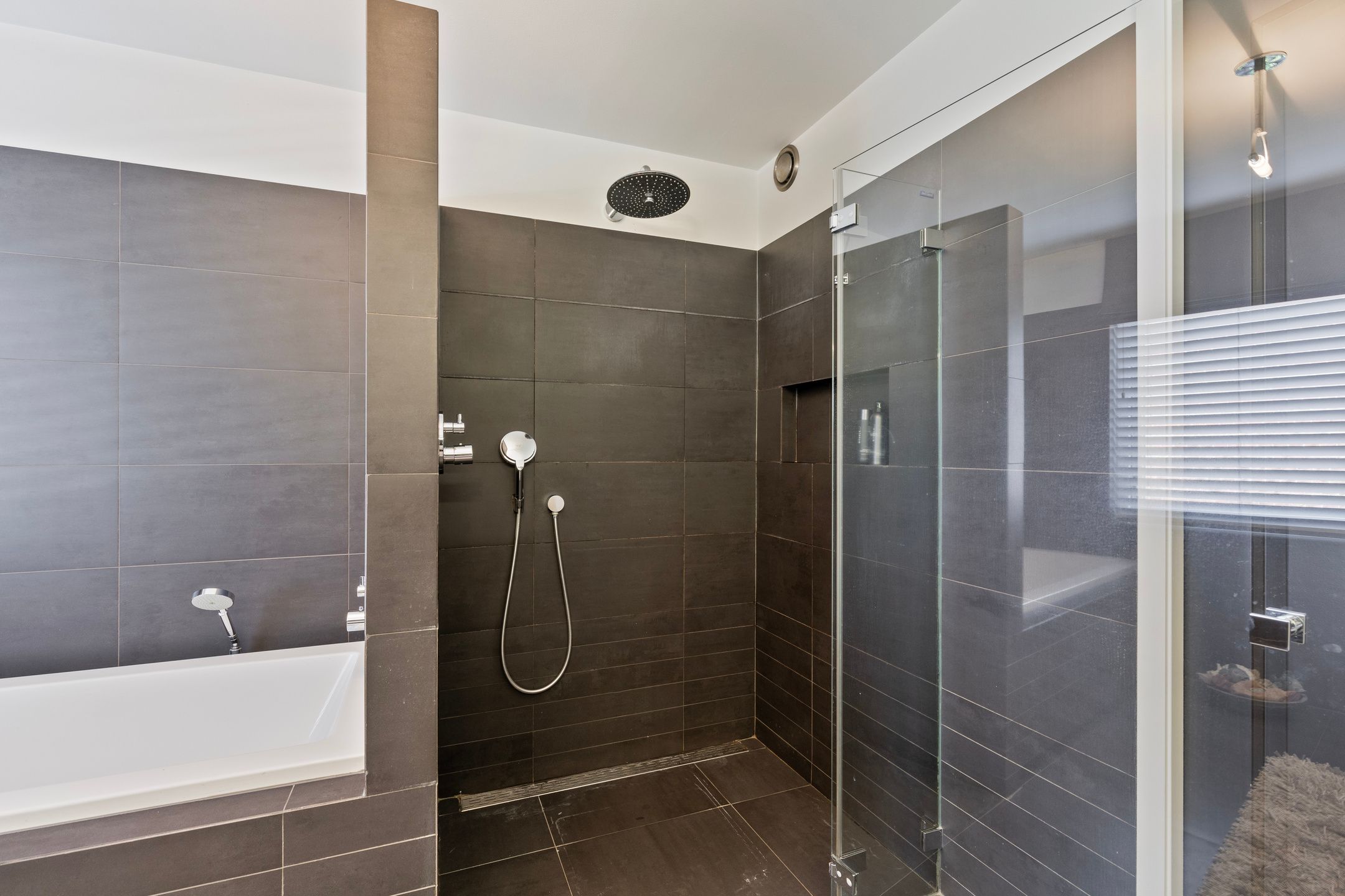 Foto 45 van Natuursteenlaan 123