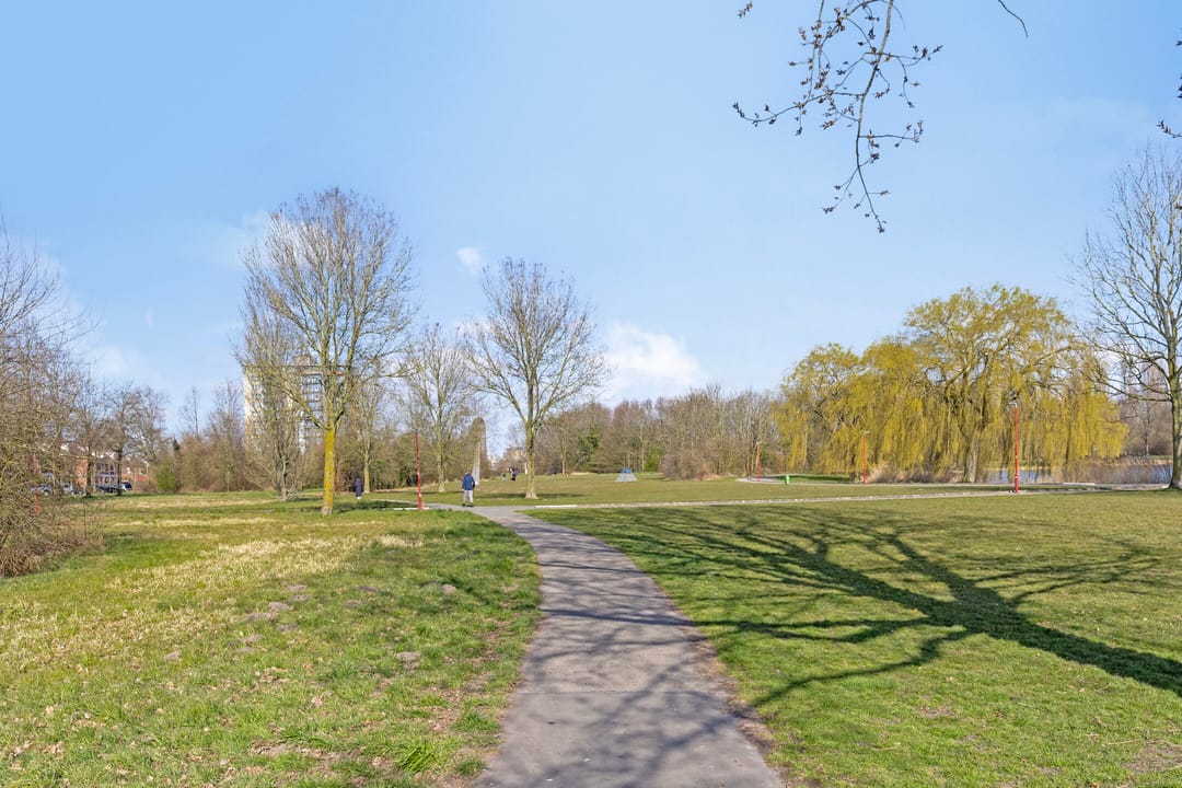 Foto 71 van Natuursteenlaan 123