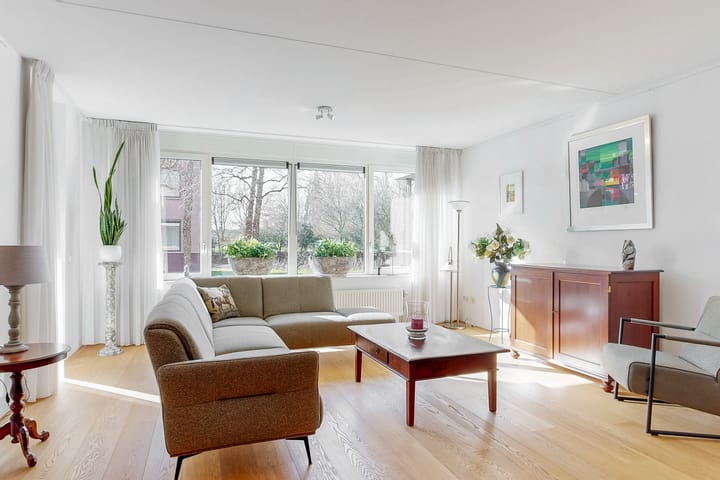 Foto 11 van Meidoornlaan 4