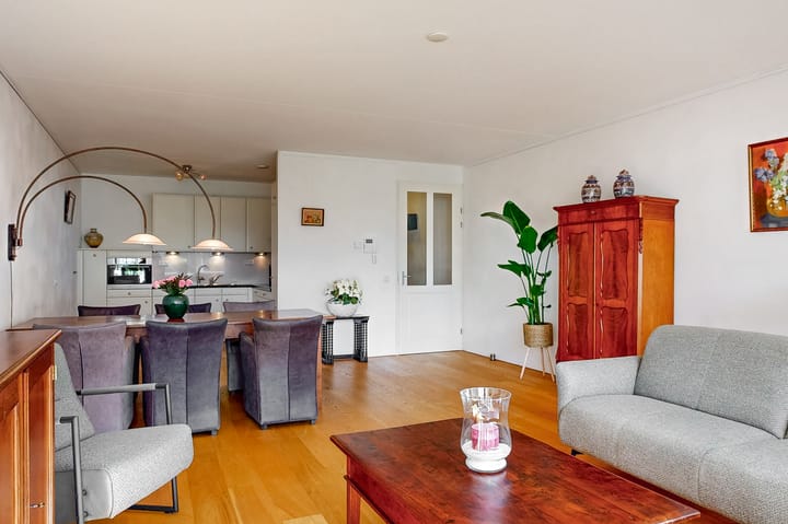 Foto 12 van Meidoornlaan 4