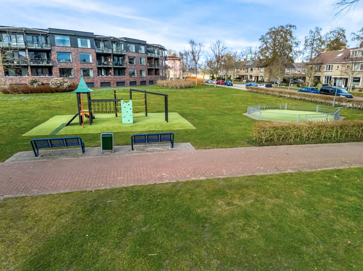 Foto 37 van Meidoornlaan 4