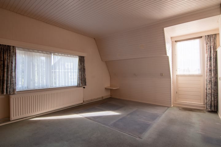 Photo 22 of Nederven 10