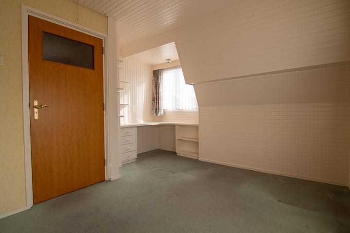 Photo 24 of Nederven 10