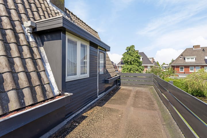 Photo 34 of Nederven 10