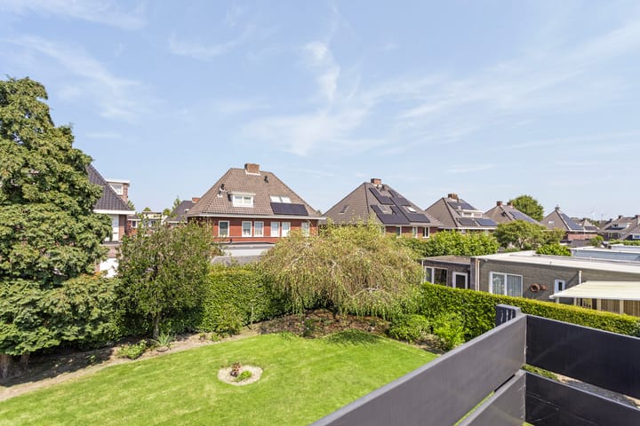 Photo 35 of Nederven 10