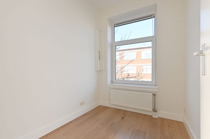 Foto 24 van Velpsestraat 52-A