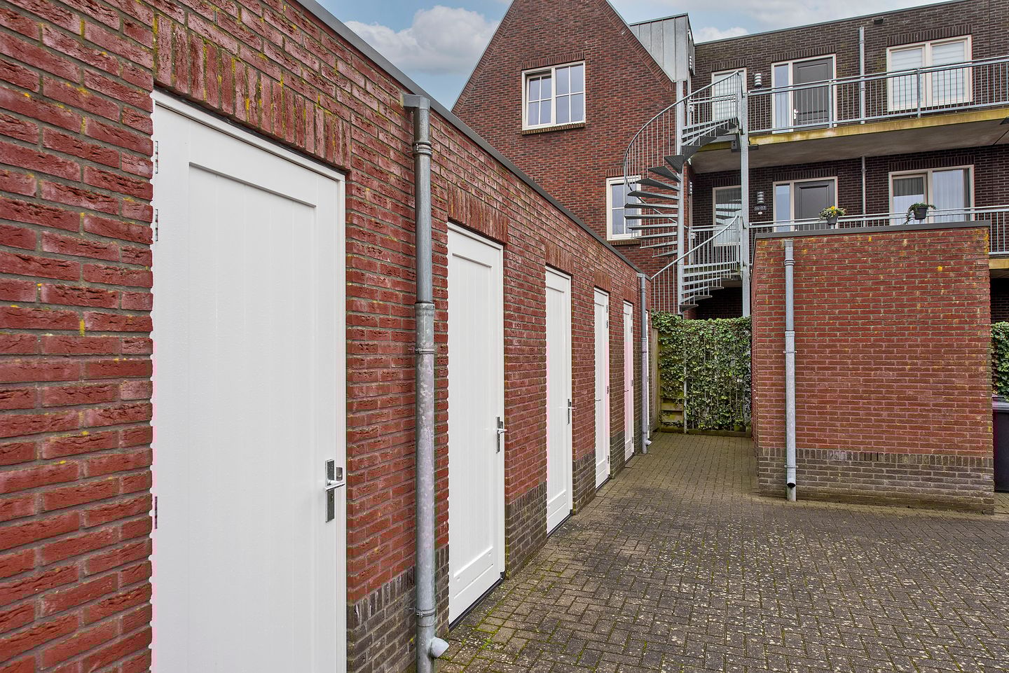 Foto 29 van Kerkweg 16-06