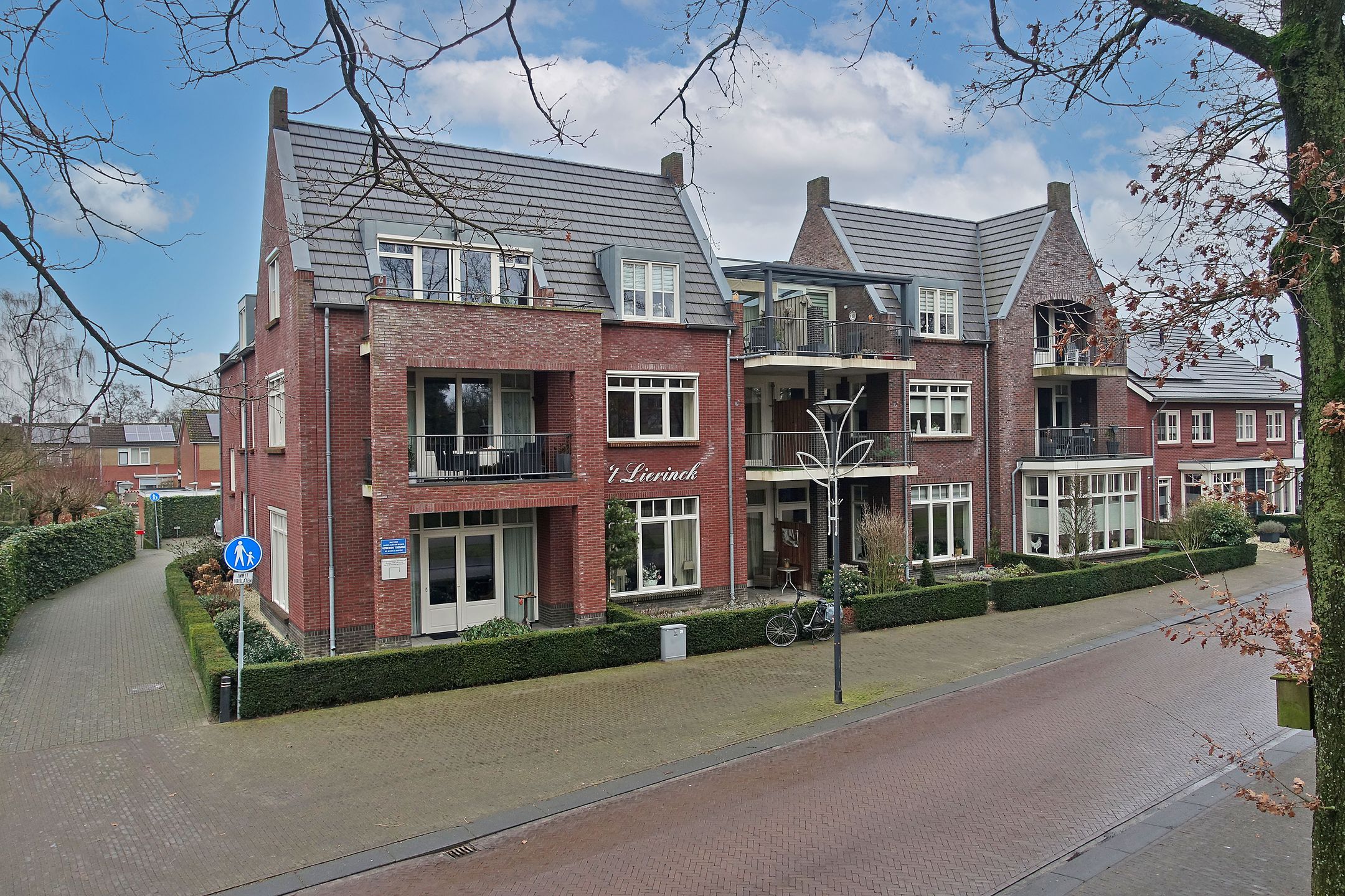 Foto 33 van Kerkweg 16-06