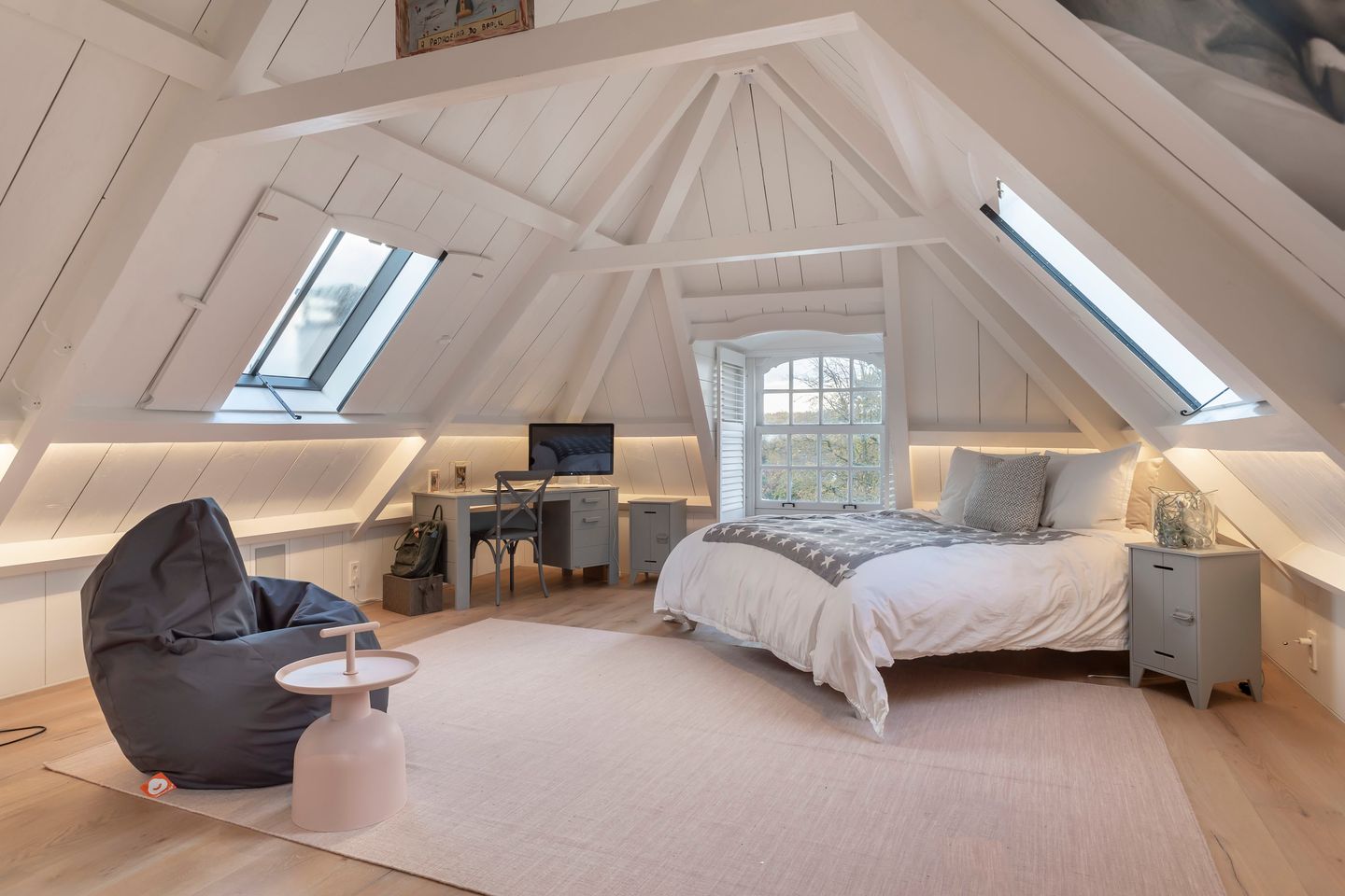 Photo 29 of Voorstraat 69