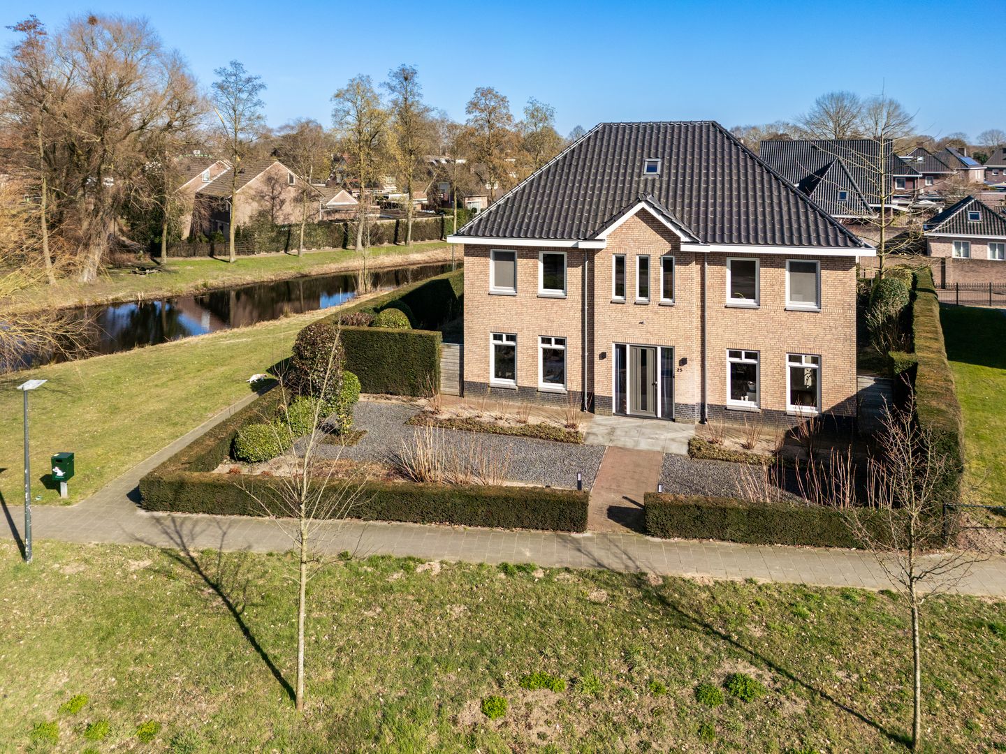 Photo 5 of Den Oven 25